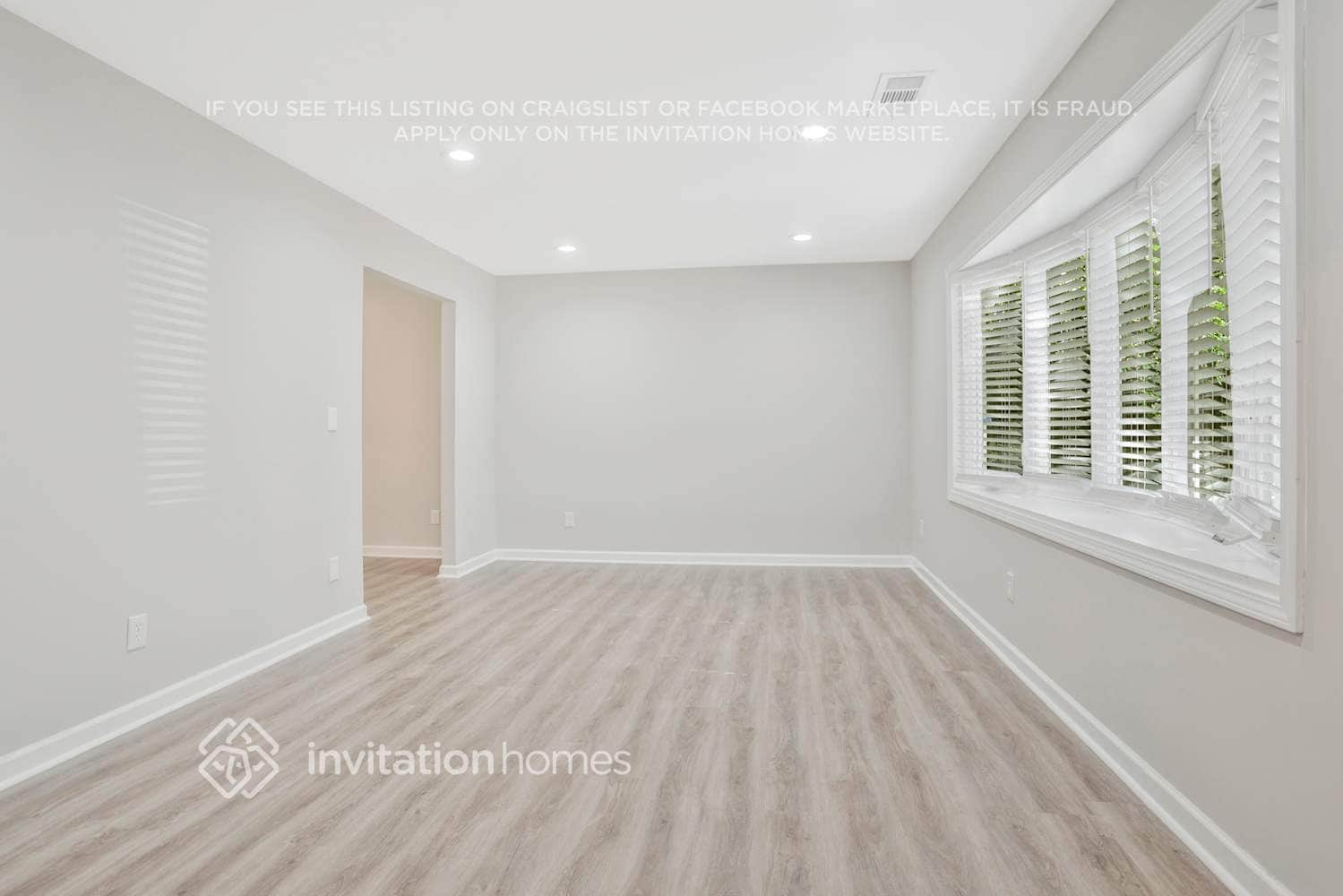 Building Photo - 3049 Larkspur Cir SW