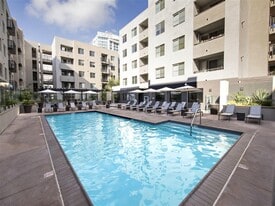 Building Photo - 1724 Highland