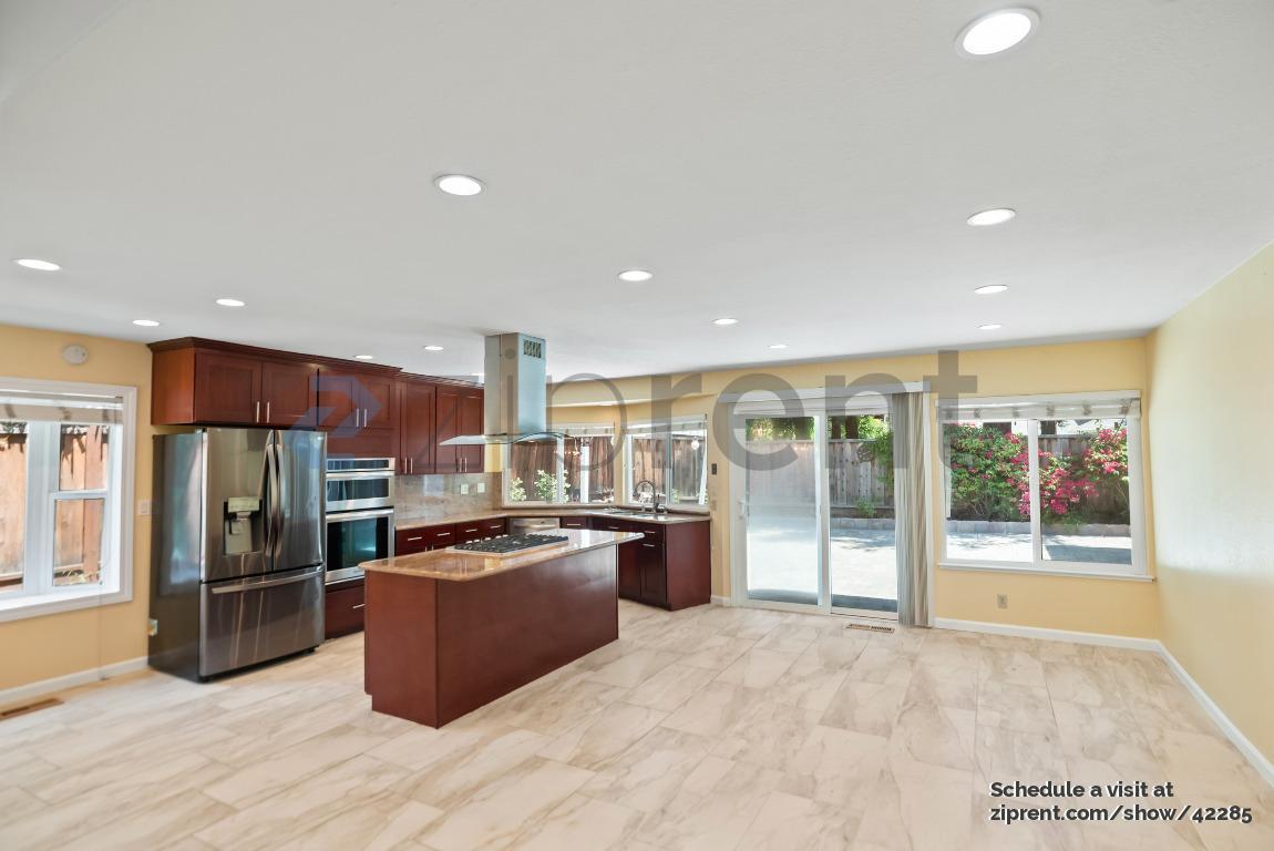 Building Photo - 279 Tordo Ct