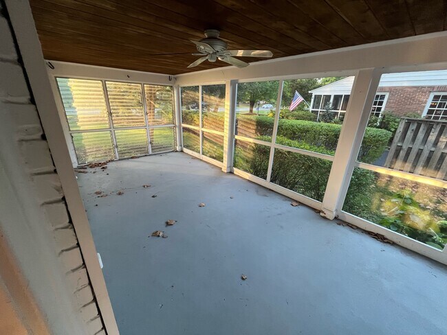 Building Photo - 101 E Westfield Blvd