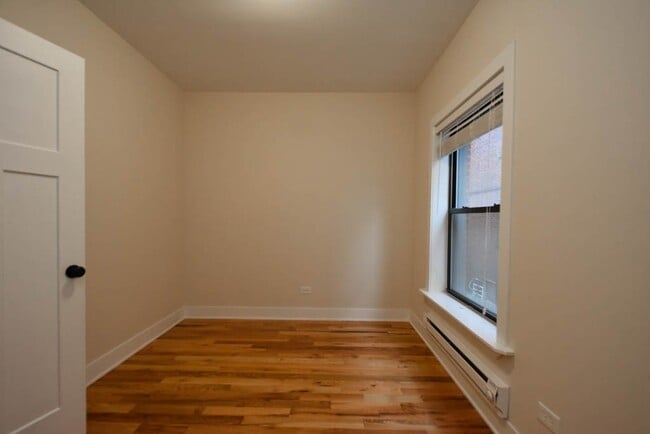 Building Photo - 1034 Dempster St