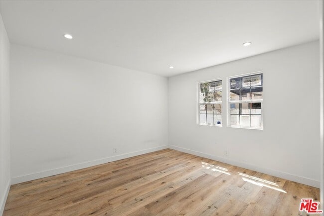 Building Photo - 3748 Veteran Ave