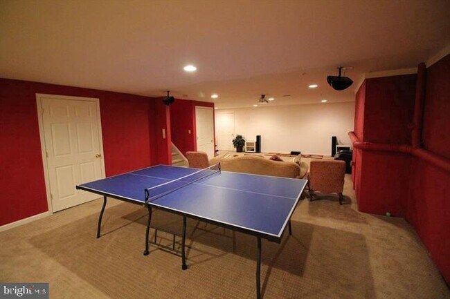 Building Photo - 269 Center Point Ln