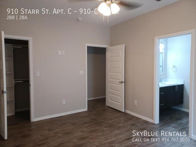 Building Photo - 910 Starr St