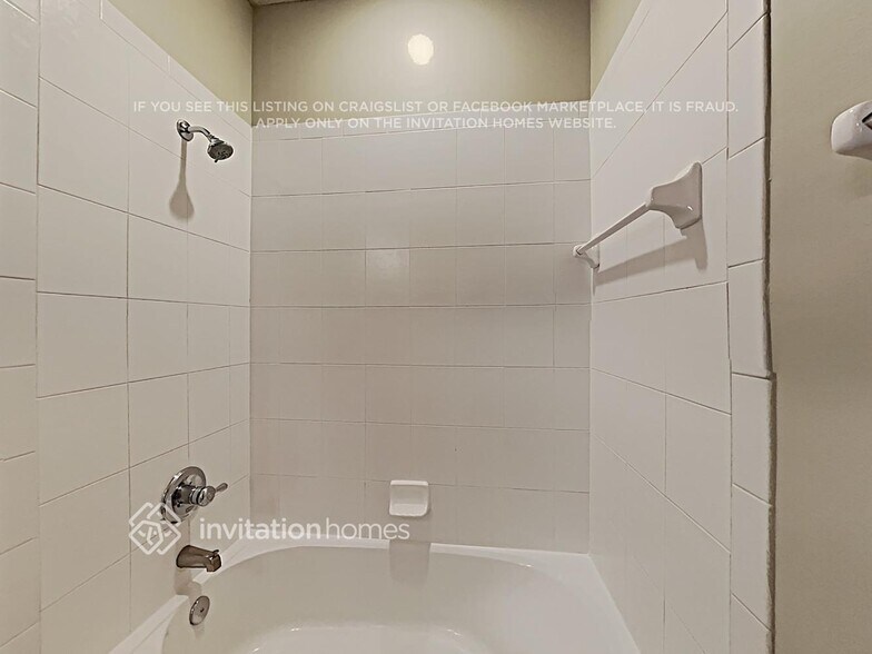 Building Photo - 1458 Canopy Oaks Dr