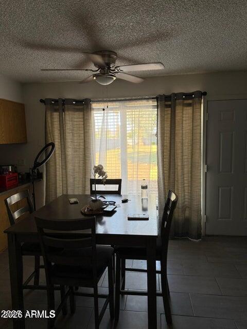 Building Photo - 2687 W Ocotillo Rd