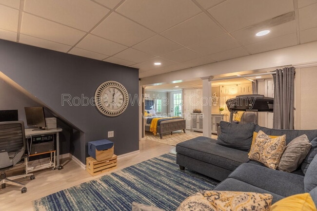 Building Photo - 3 Granbrook Park Rd