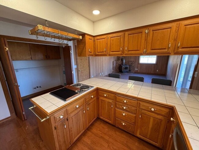 Building Photo - 460 SE Conifer Pl
