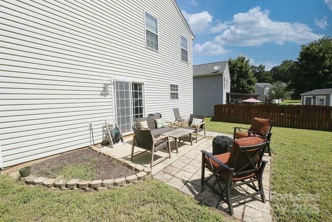 Building Photo - 3130 Osceola Lane