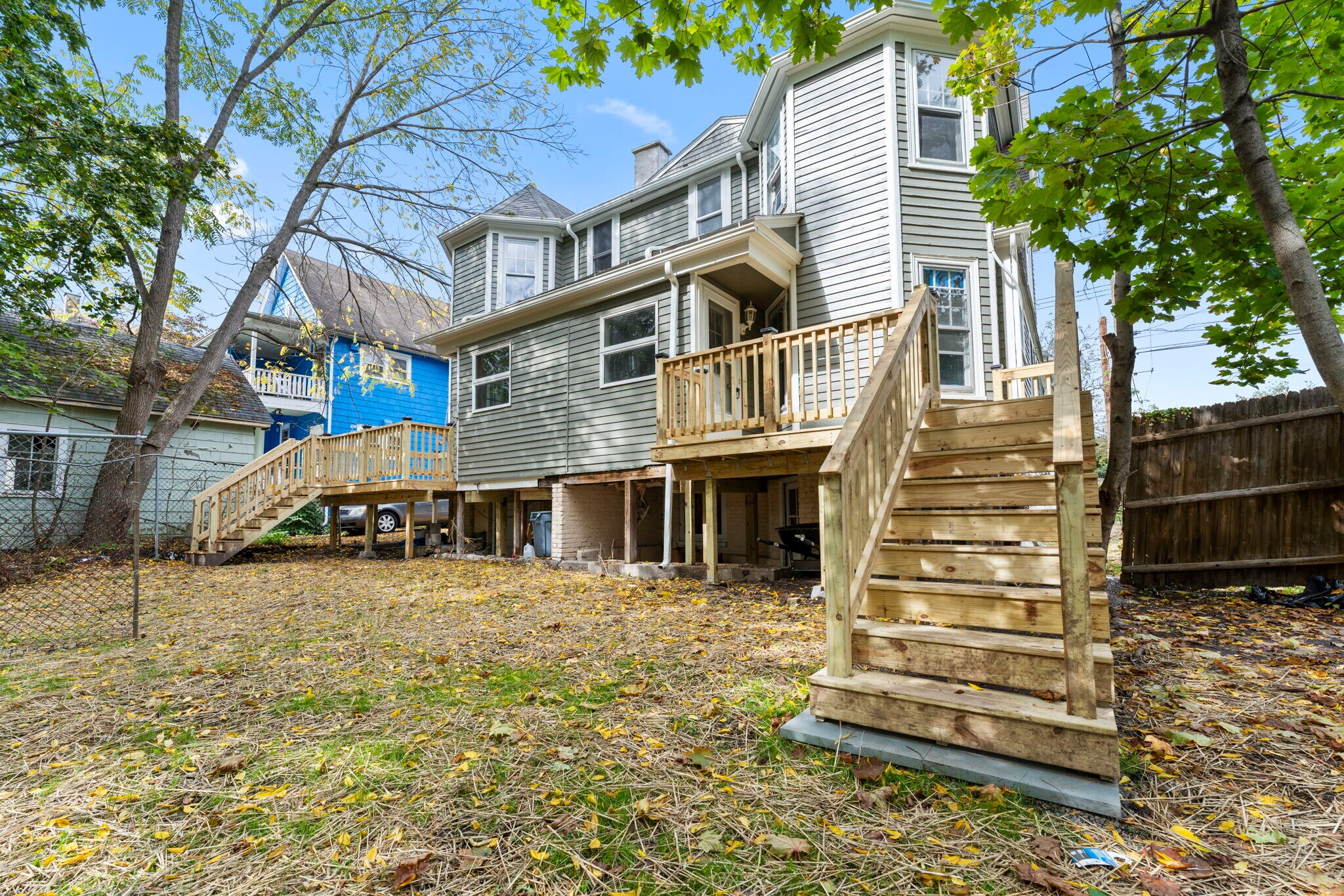 Building Photo - 95 Leroy St