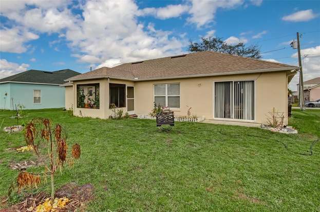 Building Photo - 208 Abbotsbury Dr
