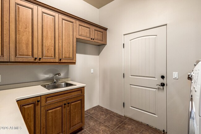 Building Photo - 15225 W Frontier Dr
