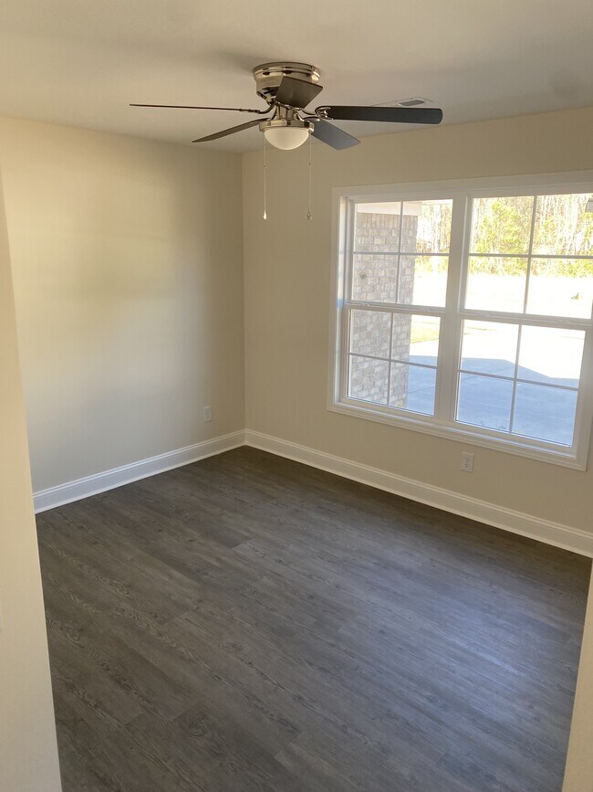 Building Photo - 3277 Spiral Ln