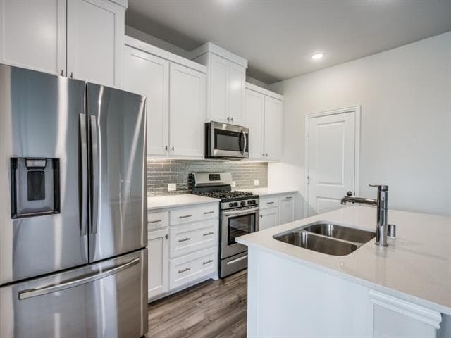 Building Photo - 8945 Swallowtail St