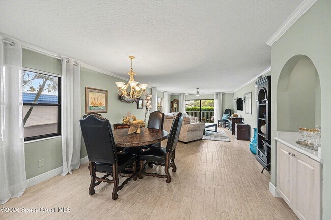 Building Photo - 2160 N Hwy A1A