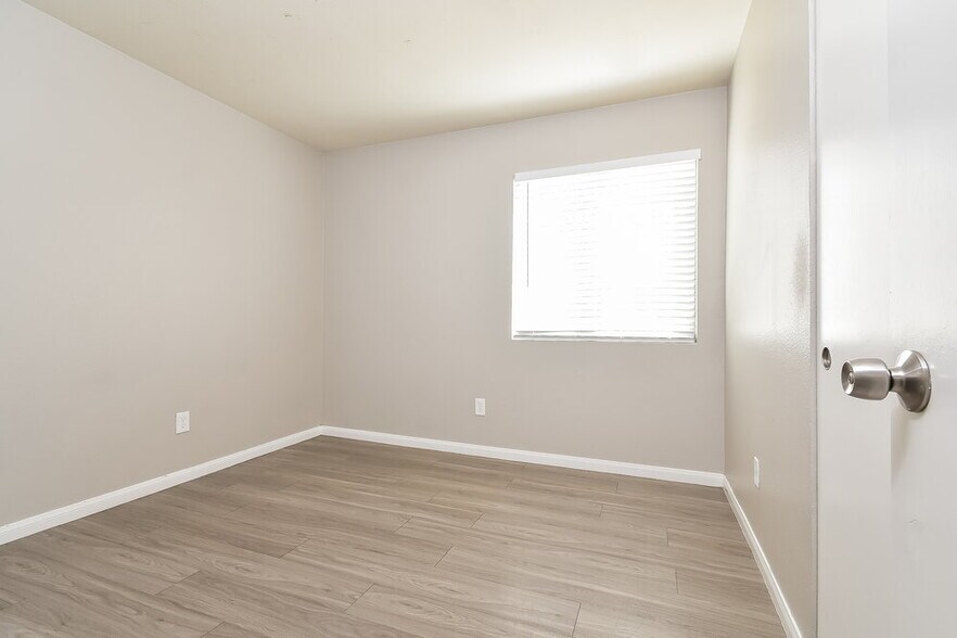 Building Photo - 534 Rancho Del Norte Dr