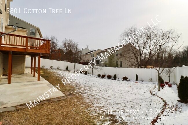 Building Photo - Beautiful 5 Bedroom SFH in Family Friendly...