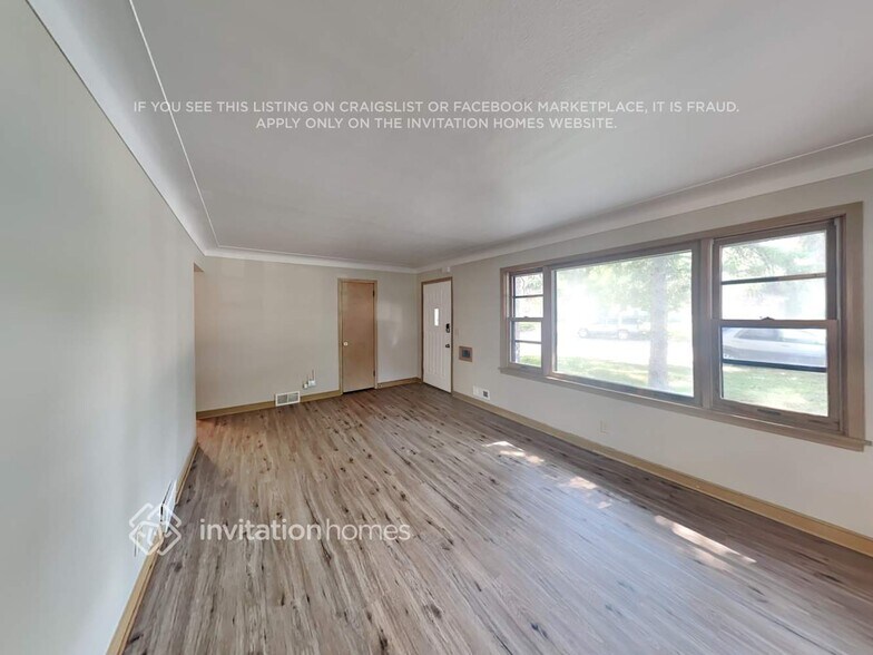 Building Photo - 6226 14th Ave S
