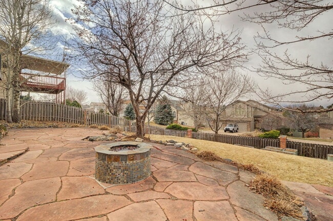 Building Photo - 6160 Bestview Way