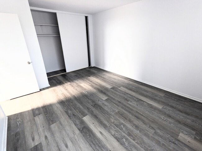 Building Photo - 917 Cabrillo Dr
