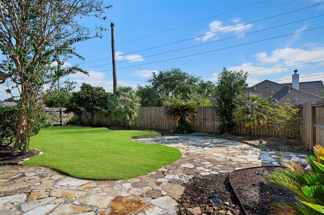 Building Photo - 2123 Enchanted Park Ln