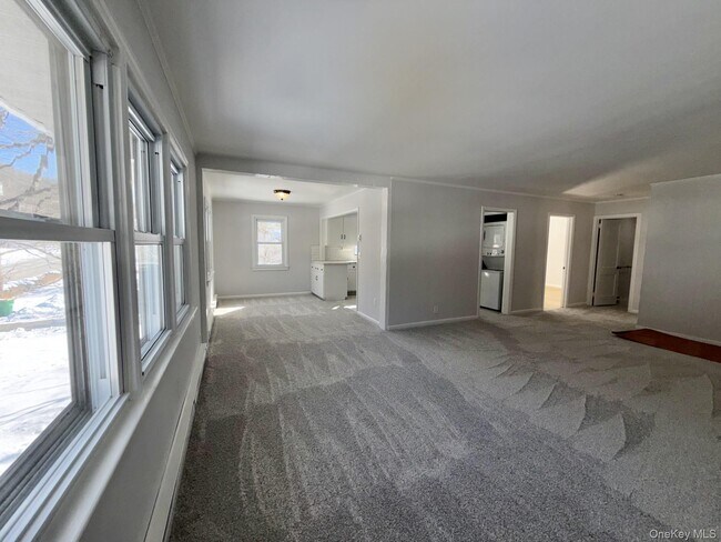 Building Photo - 375 NY-292