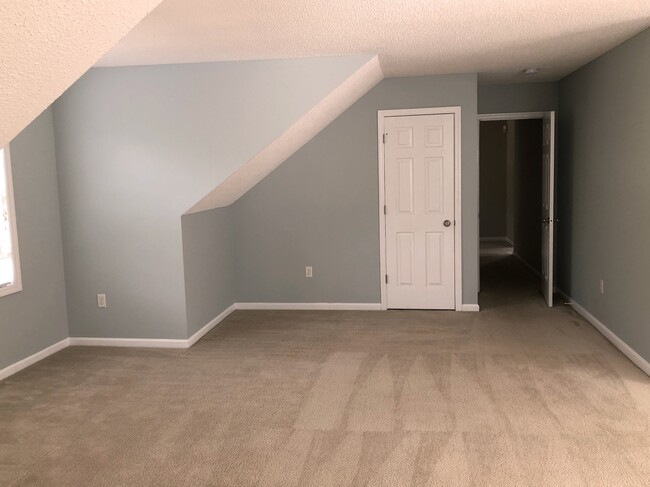 Building Photo - 1343 Chadwick Shores Dr