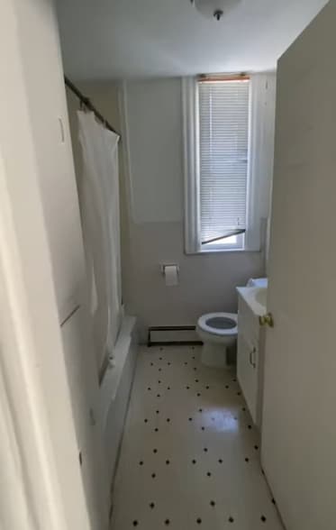 Building Photo - 52 Portsmouth St