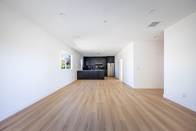 Building Photo - 1954 Purdue Ave