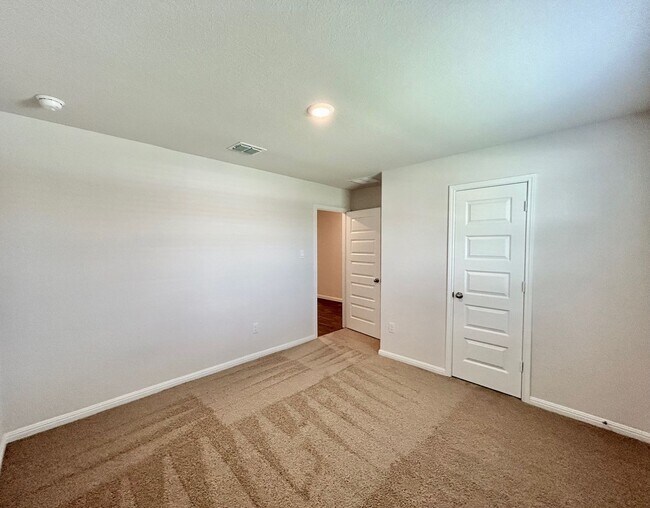 Building Photo - New 4 Bd 2 Ba Home Available for Move In!