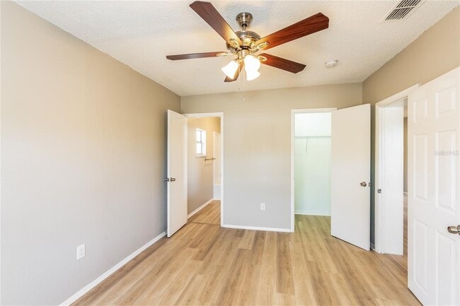 Building Photo - 4626 20th Ave N