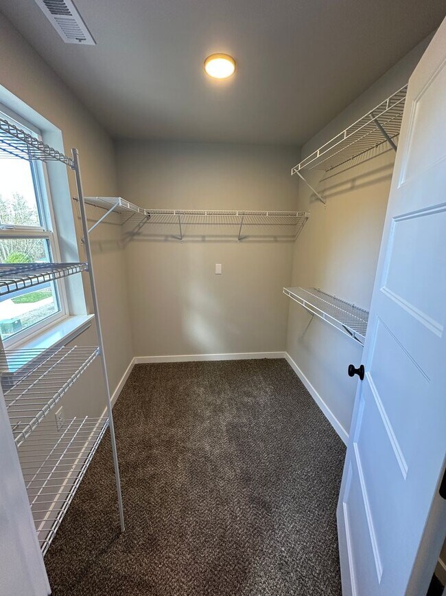 Building Photo - 1816 chipman St SE