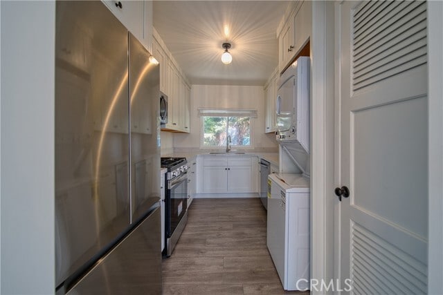 Building Photo - 926 Manhattan Beach Blvd