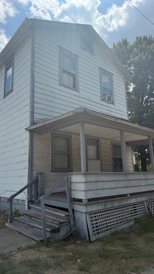 Building Photo - 608 N Croton Ave