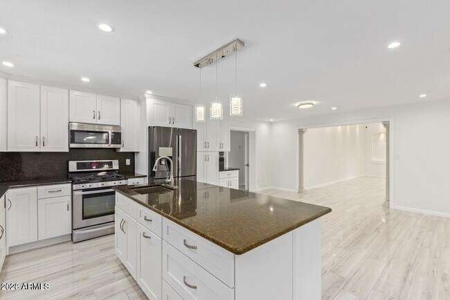 Building Photo - 1212 E McLellan Blvd