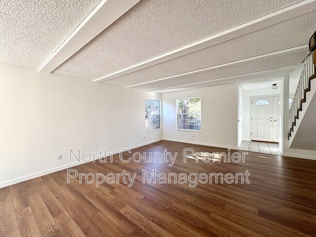 Building Photo - 3115 Madera Ct
