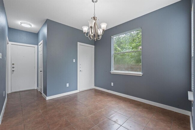 Building Photo - 14517 Harris Ridge Blvd