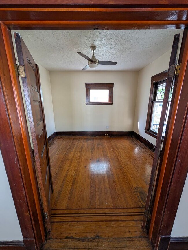 Building Photo - 3-Bedroom Duplex