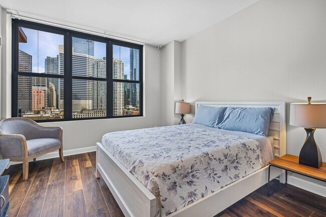 Building Photo - 330 N Jefferson St