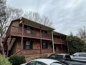 Building Photo - 204 Calhoun St