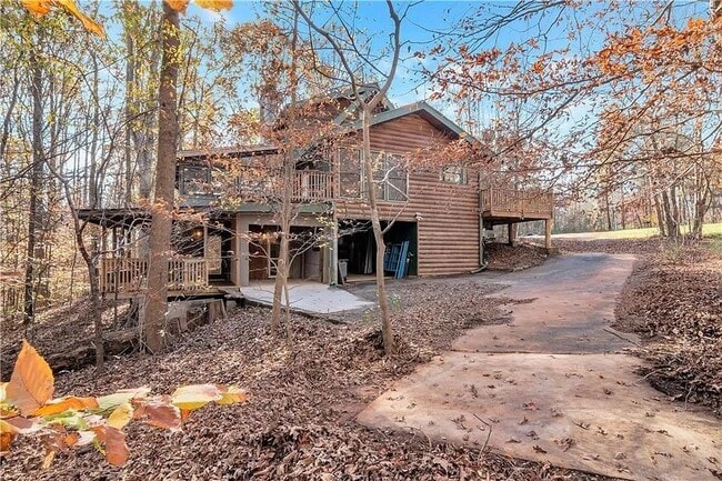 Building Photo - 2405 Mountain Rd