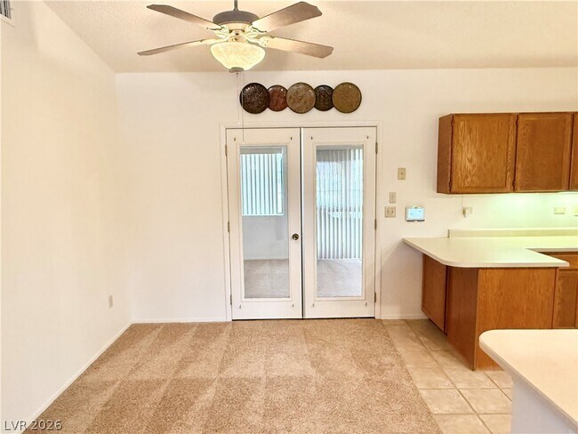 Building Photo - 1081 Pluto St