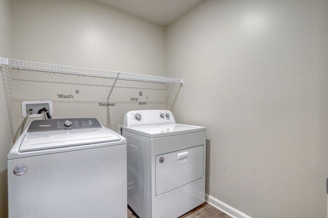 Building Photo - 67 Bostick Ln