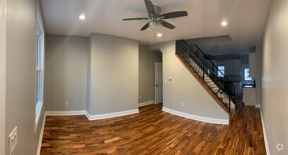 Building Photo - MODERN 3 BEDROOM, 1.5 BATH TOWNHOUSE - BLO...