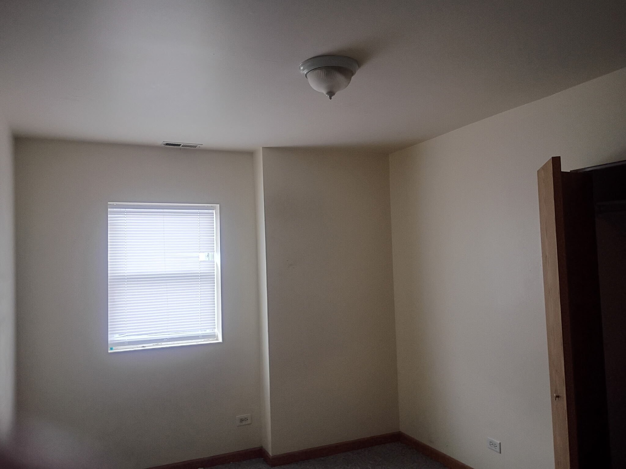 Building Photo - 7950 Ogden Ave