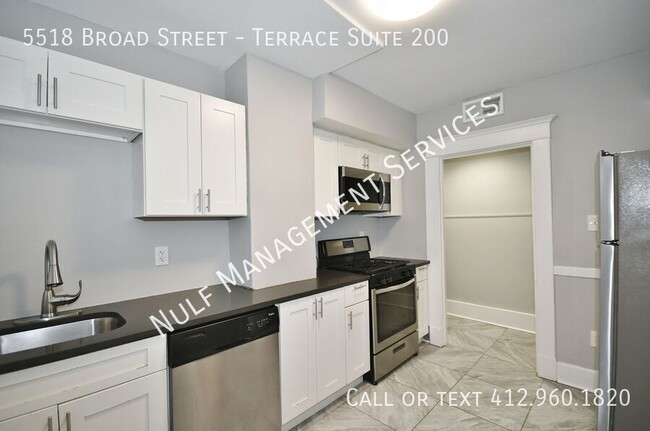 Building Photo - 2 bed, 1 bath apartment in Garfield