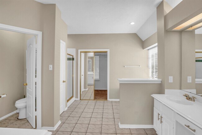 Building Photo - 4407 Magnolia Ln