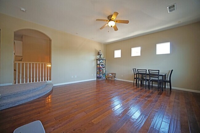 Building Photo - Beautiful Highland Reserve home 4 bedroom,...