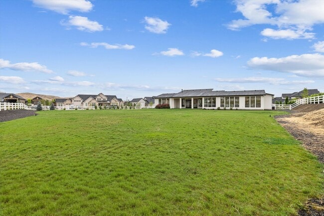 Building Photo - 7786 W Diamond Lk Dr