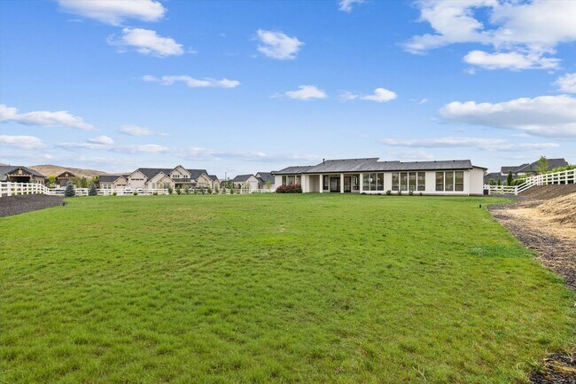 Building Photo - Luxury Rental | Dry Creek Ranch Estates
